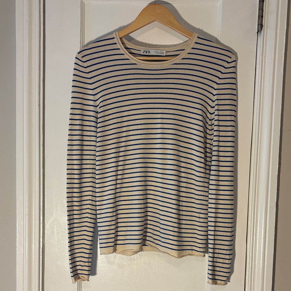 Zara Women’s Long Sleeve striped crew neck sweater tee in size large
